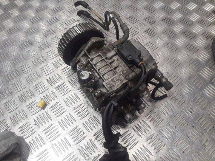 Топливный насос VW CADDY III ФУРГОН (2KA, 2KH, 2CA, 2CH) 038130107B 1.9L, фото 1