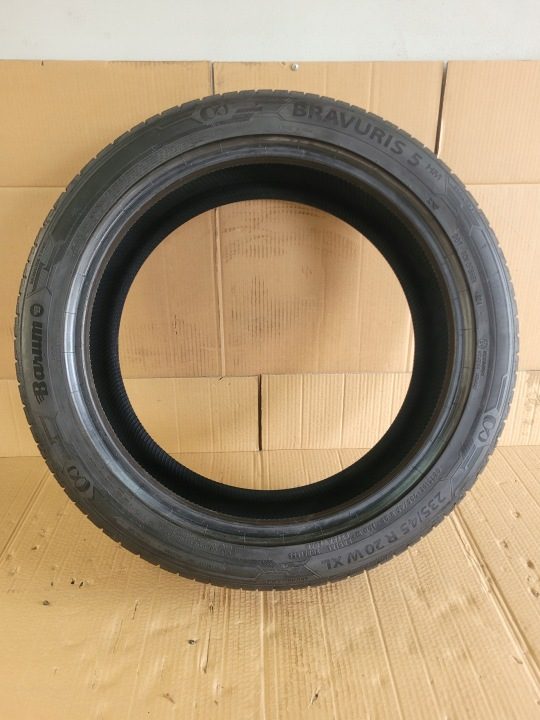 Шина летняя Barum Bravuris 5HM 235/45R20 100 Вт защита диска, усилитель (XL), фото 3