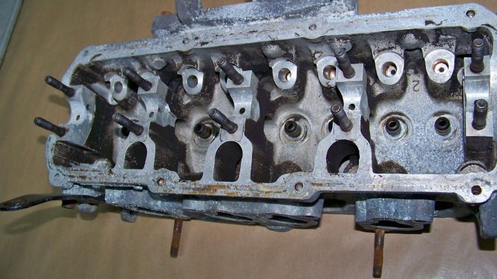 VW Golf V 08 г. 1.6 8V MPI головка блока, фото 5