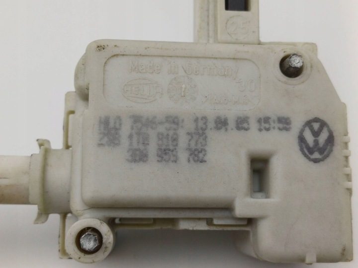 ПРИВОД ЛЮЧКА ГОРЛОВИНЫ БЕНЗОБАКА VW TOURAN 1T0810773 / 3B0959782 NR541, фото 2