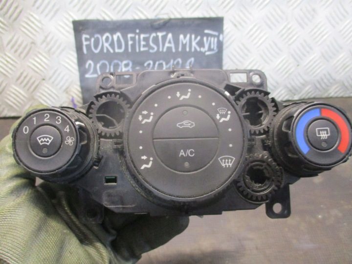 Ford Fiesta MK7 Блок управления климатом Обдува, фото 6