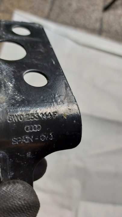 КРОНШТЕЙН КРЮК ПОДВЕС ГЛУШИТЕЛЯ AUDI A4 B9 8W, фото 3