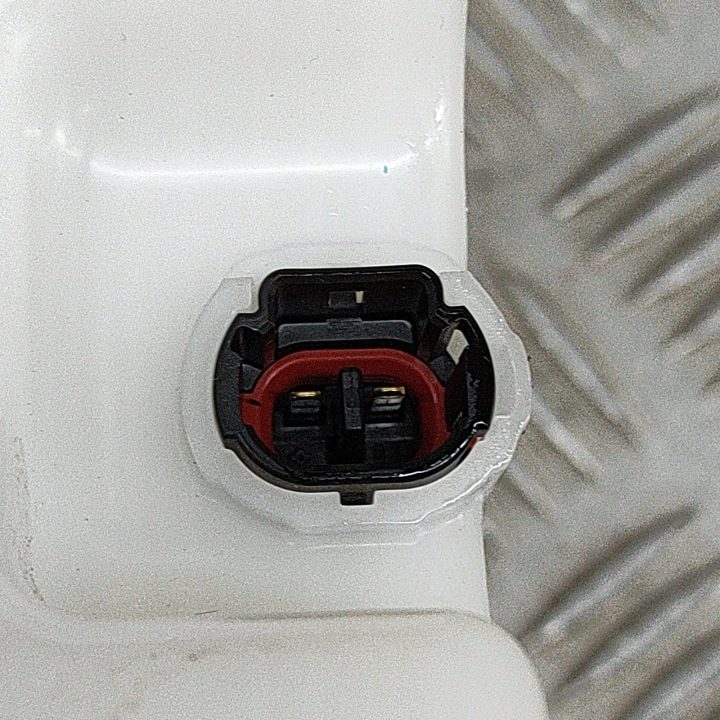 БАЧОК ТОРМОЗНОЙ ЖИДКОСТИ TOYOTA SIENNA (_L4_) 4722045010 27275022 2.5L 130 кВт, фото 6