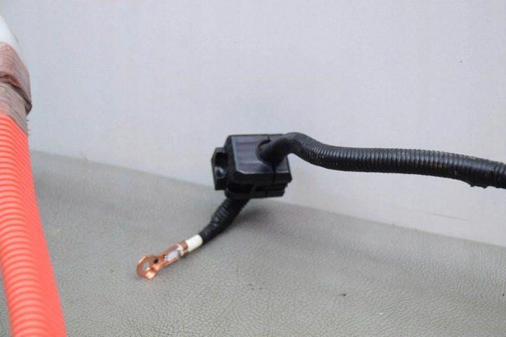 Кабель для зарядки электромобиля Toyota Prius (XW30) 641730, фото 2