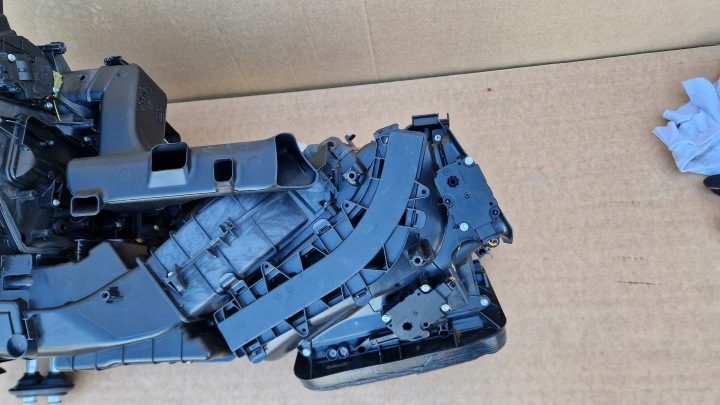 ОТОПИТЕЛЬ AUDI A4 B9 РЕСТАЙЛИНГ 8W1820001AK ОРИГИНАЛ КАК НОВЫЙ, фото 3