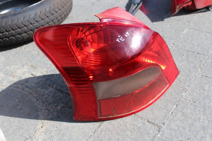 ФОНАРЬ ЛЕВЫЙ ЗАДНИЙ TOYOTA YARIS II 05-08r ЕВРОПА, фото 1