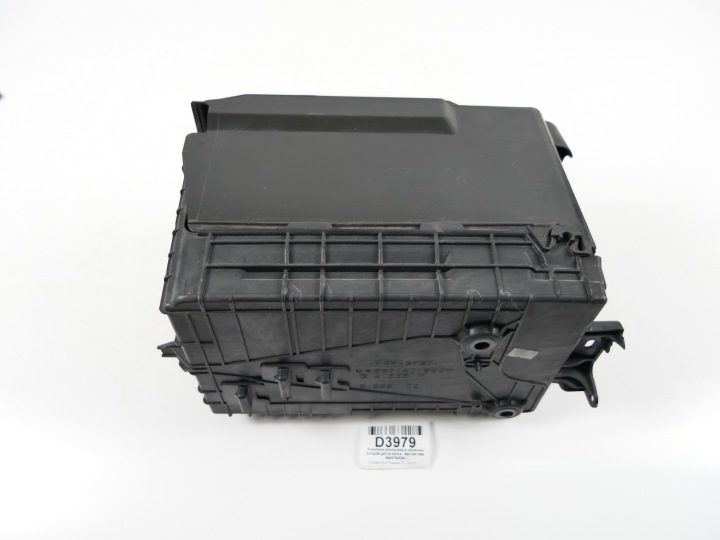 Площадка аккумулятора корпус комплект верхний нижний Citroen C3 Picasso, фото 1
