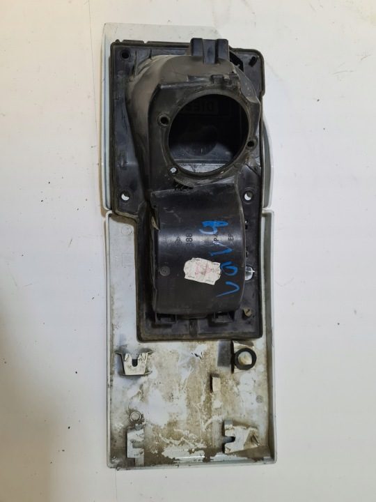 Ford OE BK31-V27936-AG корпус горловины бензобака, фото 4