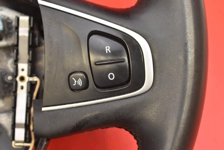 РУЛЬ КОЖАНЫЙ МУЛЬТИФУНКЦИОНАЛЬНЫЙ 484005241R RENAULT CLIO 4 IV РЕСТАЙЛИНГ 16-19, фото 3