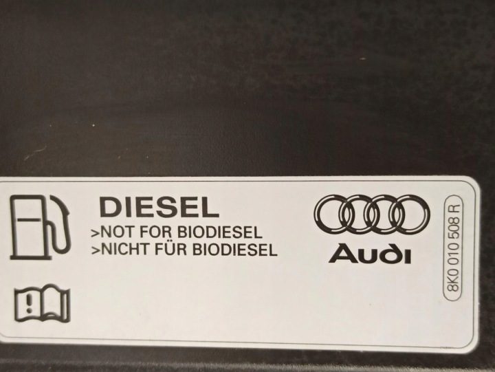 Audi A4 B8 лючок горловины Y9B LY9B 8K0809999A дизель 2014, фото 2