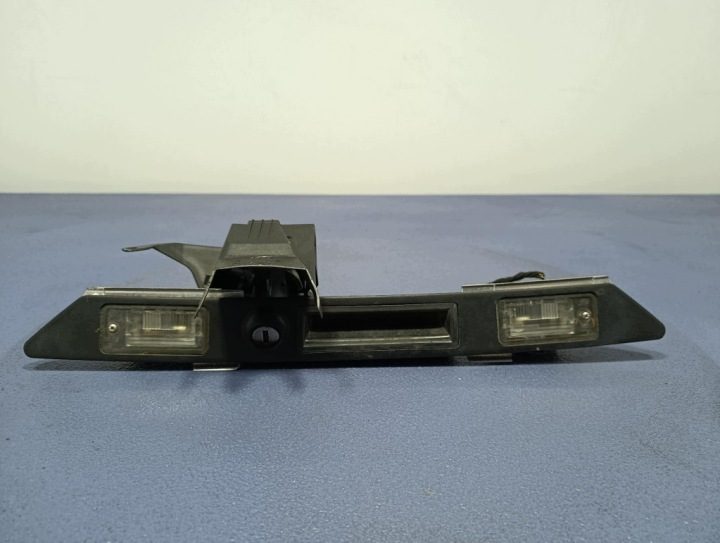Audi A6 C6 4F 04- седан накладка крышки задняя концевик 8E0827574C, фото 1