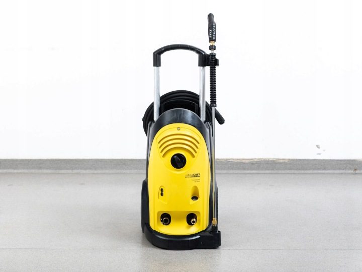 МОЙКА ВЫСОКОГО ДАВЛЕНИЯ KARCHER HD 7/18 C 180 бар 700l/h 400V 5 кВт 2400 нетто, фото 2