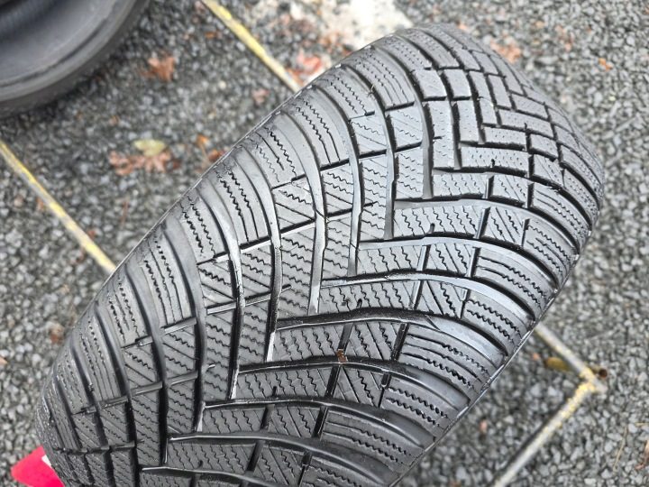 Шина зимняя Hankook Winter i*cept RS3 W462 225/45R17 91 H сцепление на снегу (3PMSF), защита диска, фото 4