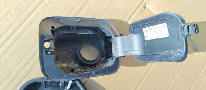 ЛЮЧОК ГОРЛОВИНЫ БЕНЗОБАКА VOLKSWAGEN VW T-ROC 1,5 TSI КАБРИОЛЕТ 2GC809799, фото 4