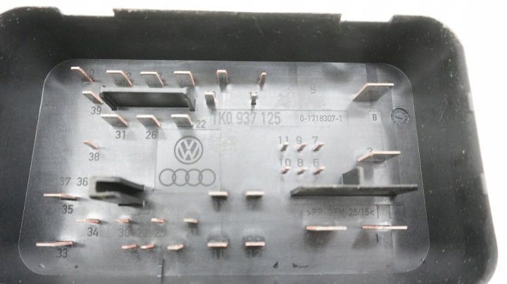 VW GOLF V 5 PLUS БЛОК ПРЕДОХРАНИТЕЛЕЙ 1K0937132, фото 7