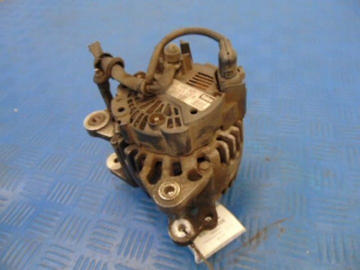 Volkswagen Golf V 1.6FSI хэтчбек генератор 03C903023B, фото 5