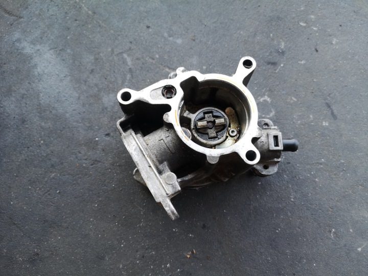 НАСОС ВАКУУМНЫЙ AUDI A3 8P 1.8 TFSI CDA 06J145100B, фото 5