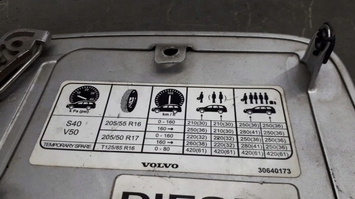 Volvo S60 V70 S80 XC90 Лючок горловины бензобака 455-46, фото 5