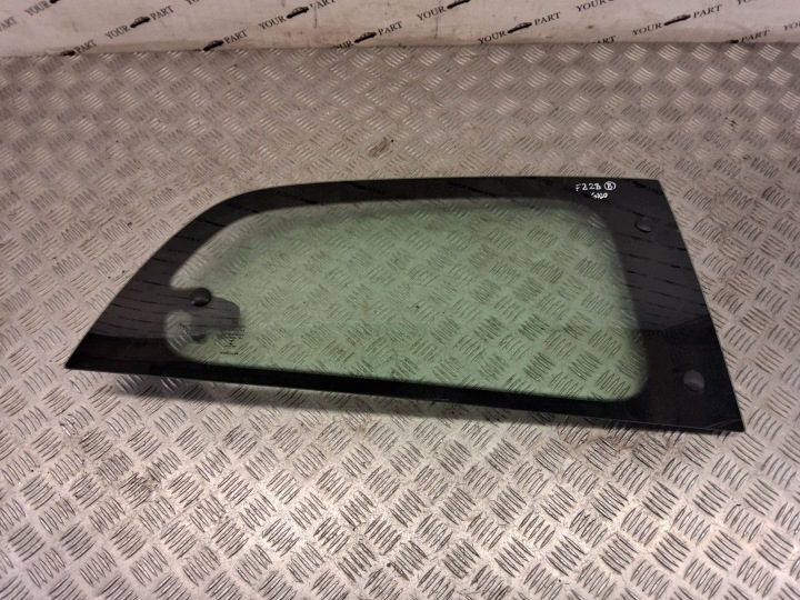 Стекло двери задней сторона правая Smart ForFour II W453 43R00048, фото 1