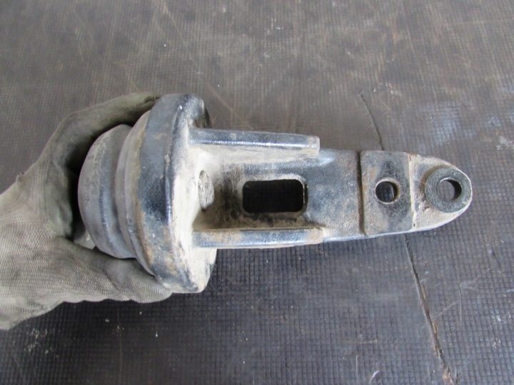 КРОНШТЕЙН ОТБОЙНИК РЕССОРЫ 814140100873 MAN TGX EURO 6 12-17R., фото 5
