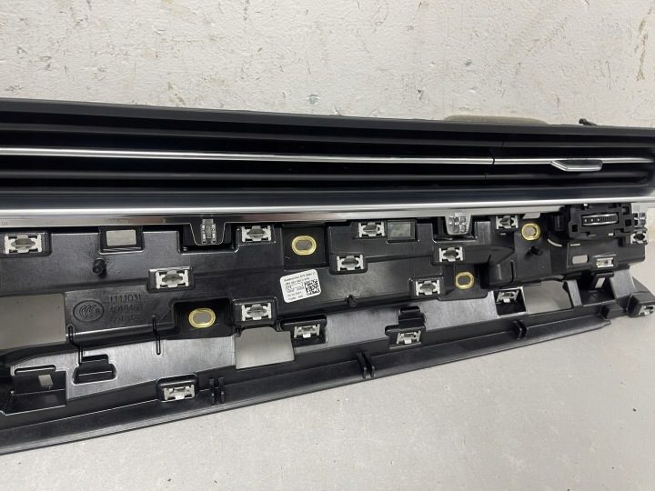 Воздухозаборник консоли AUDI 4M8820902D 4.0L бензин 2021, фото 3