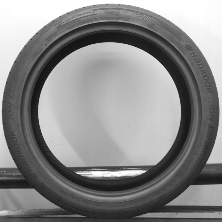 Шина летняя Hankook Ion Evo 235/40R19 96 Вт защита диска, усилитель (XL), фото 9