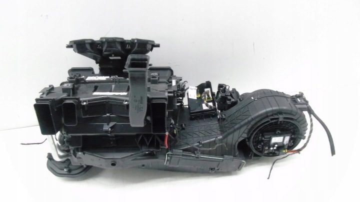 ОТОПИТЕЛЬ ВЕНТИЛЯТОР В СБОРЕ MERCEDES W205 A2058300060, фото 1