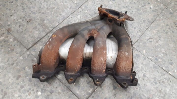 Renault OE 8200210968 выпускной коллектор, фото 1