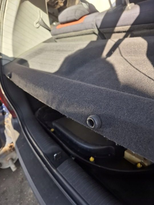ПОЛКА БАГАЖНИКА HYUNDAI GETZ РЕСТАЙЛИНГ 5 ДВ. ТЕМНАЯ, фото 2