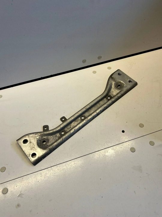 Audi A3 8V КРОНШТЕЙН ОПОРА 5Q0804421B 5Q0802128, фото 1