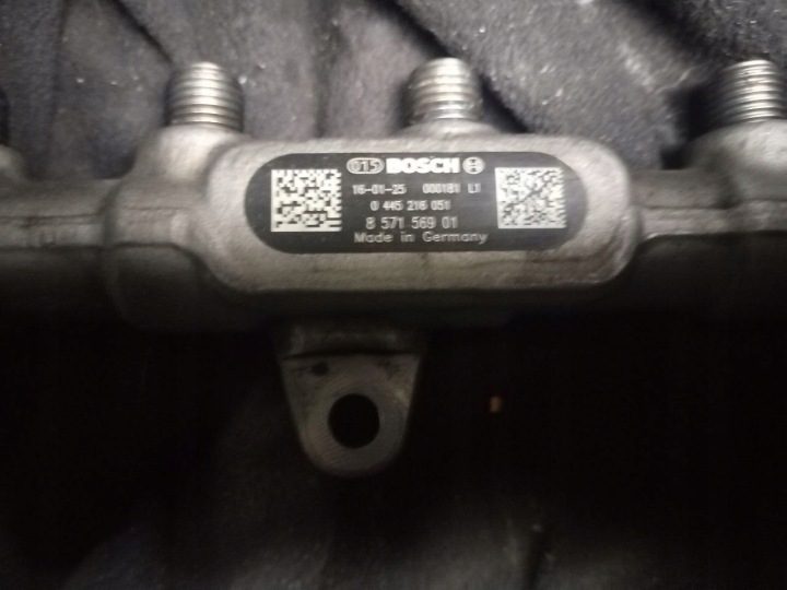 BMW G01 G02 G05 G06 G07 G11 G12 G14 G15 3.0 дизель ТОПЛИВНАЯ РАМПА 8571569, фото 3