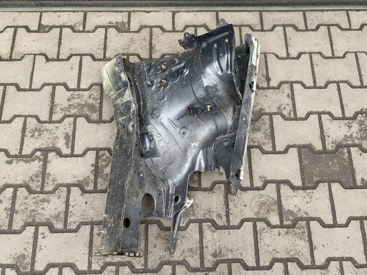 VW POLO 6R 6C LD7R ЛОНЖЕРОН БРЫЗГОВИК КУЗОВА ЧЕТВЕРТЬ ЛЕВАЯ, фото 1