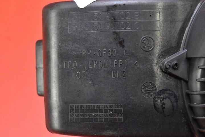 Лючок горловины бензобака LF9R 5E0809702B Skoda Octavia 3 III 13-17, фото 6