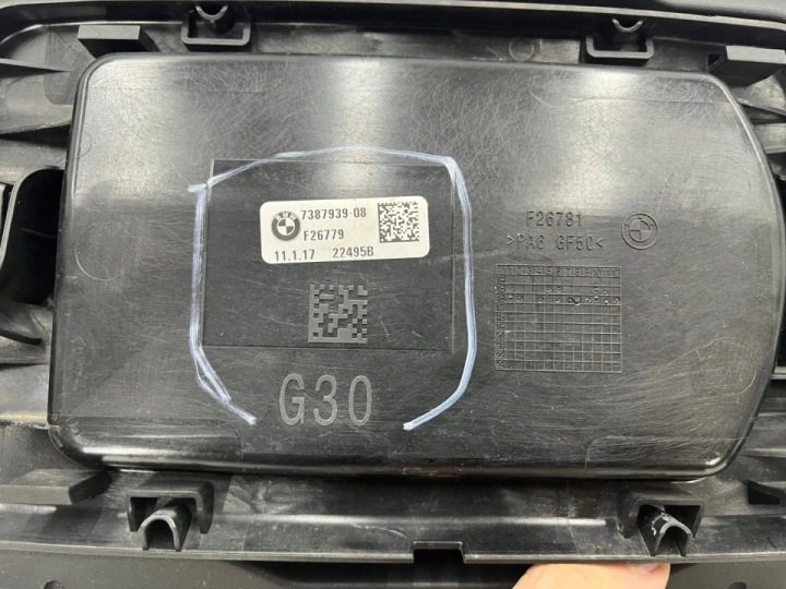Лючок горловины бензобака BMW 5 G30 M5 F90 СЕДАН 17-20r. НЕ PRZEBITA 738793, фото 14