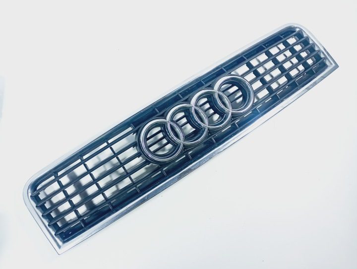 РЕШЕТКА РАДИАТОРА OE 8E0853651B Audi A4 B6 01-06, фото 1