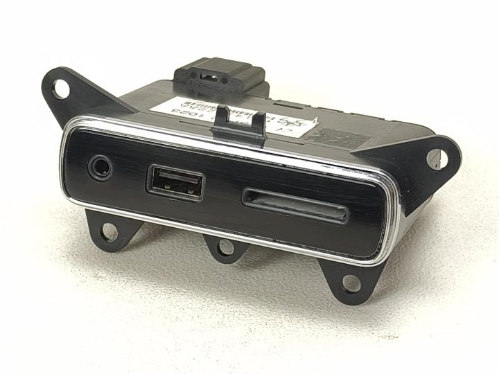 Порт Разъем Гнездо multimedialne USB SD AUX Jeep Grand Cherokee IV WK2 10–, фото 3