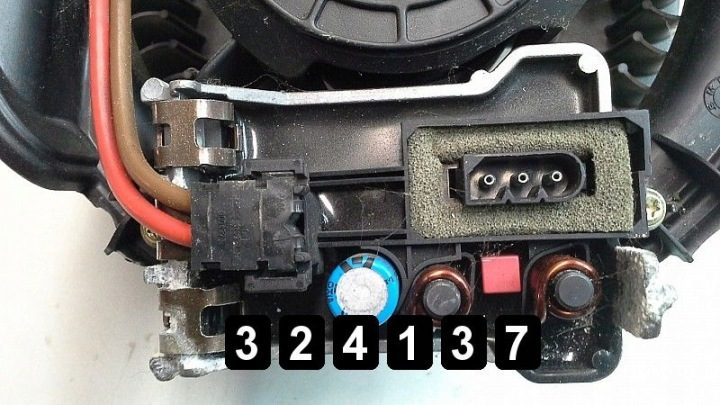 2006 BMW 7 Серия Вентилятор моторчика вентилятора печки, фото 2