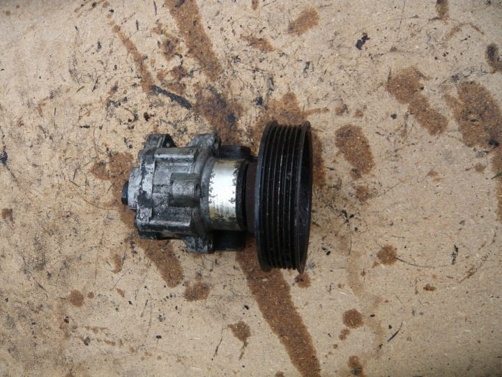НАСОС ГИДРОУСИЛИТЕЛЯ VW GOLF IV 1.4 бензин 030145269A, фото 1