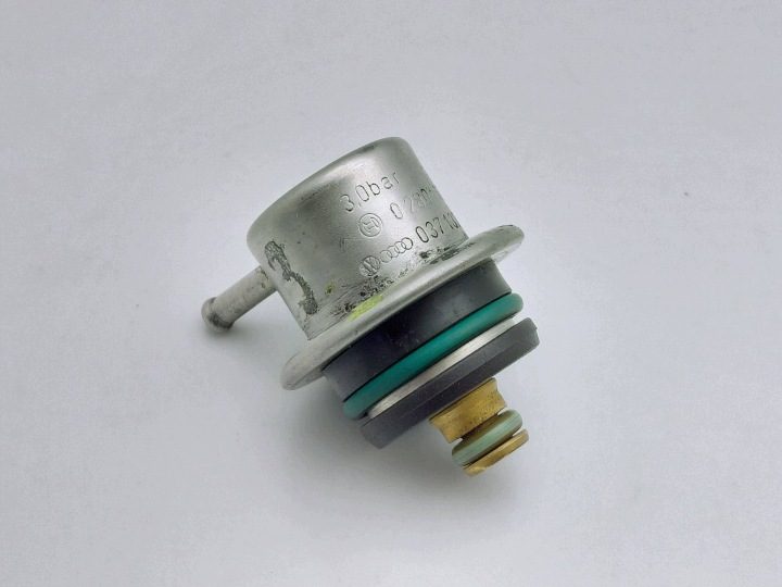 РЕГУЛЯТОР ДАВЛЕНИЯ ТОПЛИВА AUDI A3 8L 037133035C / 0280160557 NR10, фото 1