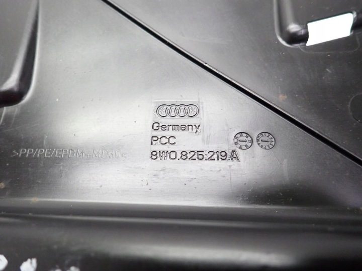 ЗАЩИТА ДНИЩА ПРАВАЯ ОРИГИНАЛ 8W0825219A AUDI A4 B9 8W 17 г., фото 3