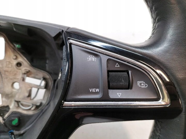 Руль трехспицевый кожаный Skoda Superb III (2015-), фото 4
