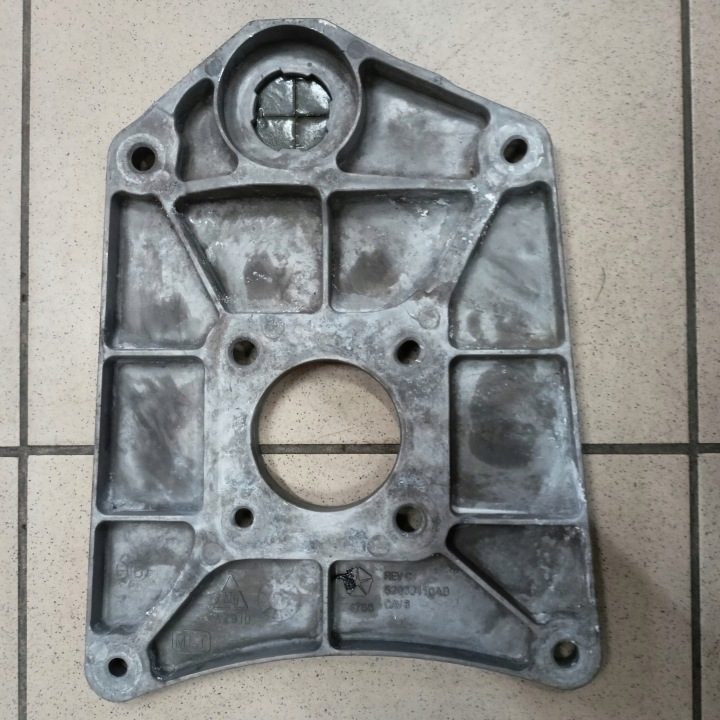 Кронштейн вакуумного усилителя тормозного JEEP WRANGLER JK 07-18 52060410AB, фото 1