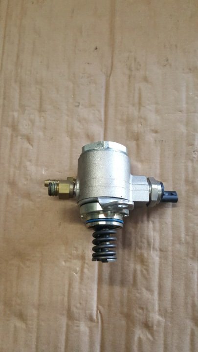 VW Passat B7 Клапан Топливного насоса Бензин 1.4 TSI 03C127026P, фото 2