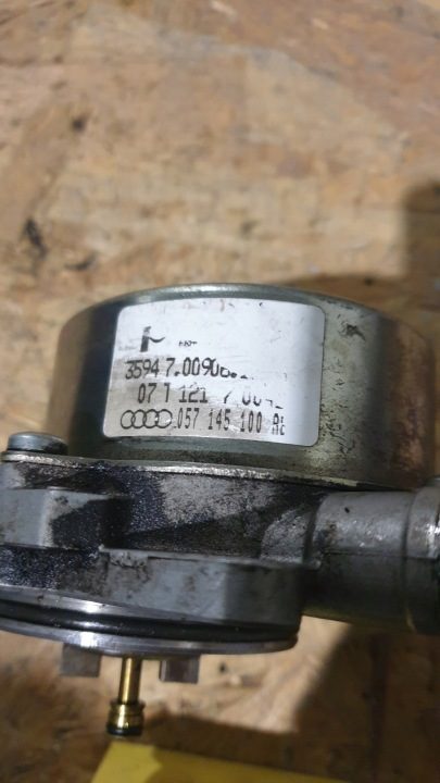 НАСОС ВАКУУМНЫЙ AUDI 2.7TDI 3.0TDI 057145100AE, фото 2