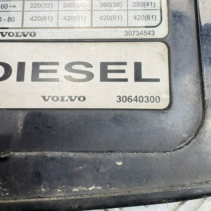 Моторчик лючка горловины бензобака VOLVO V50 (MW) 30640300 2.0L дизель 100 кВт, фото 3