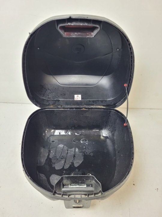 GIVI C370 - КРЫШКА КОФРА, фото 8