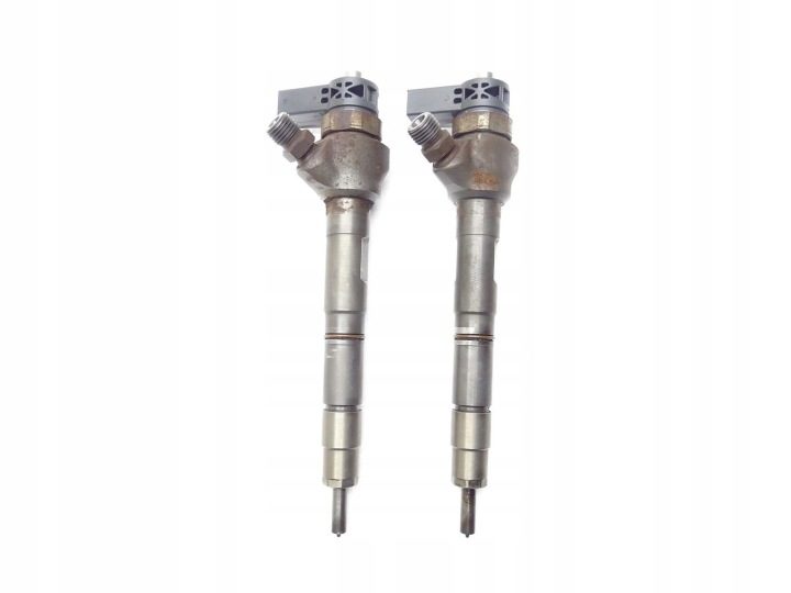 Топливная форсунка CFF 03L130277J 2.0 TDI VW Passat B7 CC A1 8X, фото 1