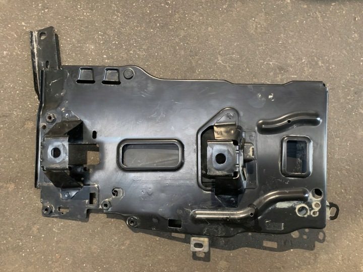 Toyota Proace Jumpy Expert III площадка аккумулятора 9815288480, фото 4