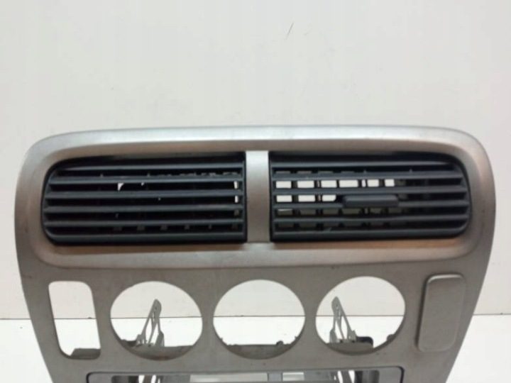 РЕШЕТКИ ОБДУВА РАМКА МАГНИТОЛЫ ПАНЕЛИ ОБДУВА 77251S6DG010M1 Honda Civic VII, фото 2