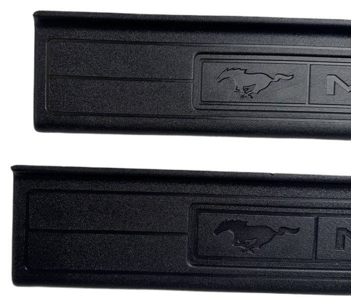 Накладка порога комплект Ford Mustang 2015-2023 FR3B-6313222-AHW черный, фото 4